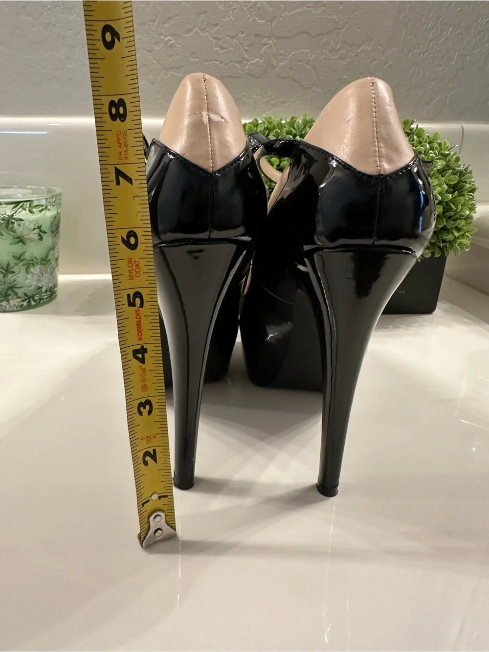 Two-Tone Mary Jane Platform Pump - Black & Nude